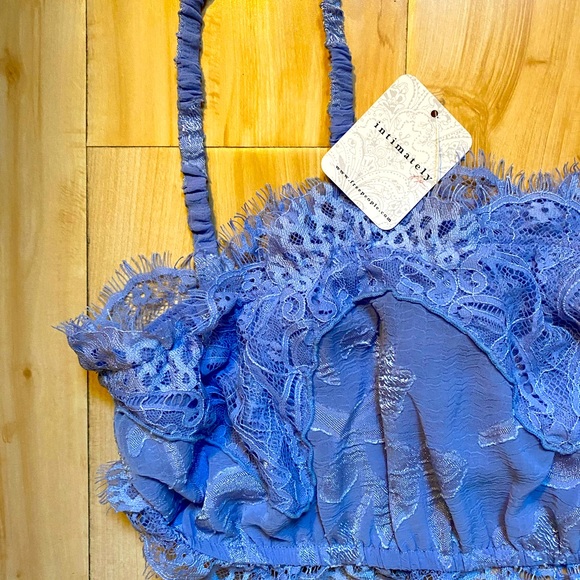 Intimately Free People Light Blue Lacy Cropped Tank Top NEW NWT - Picture 2 of 4